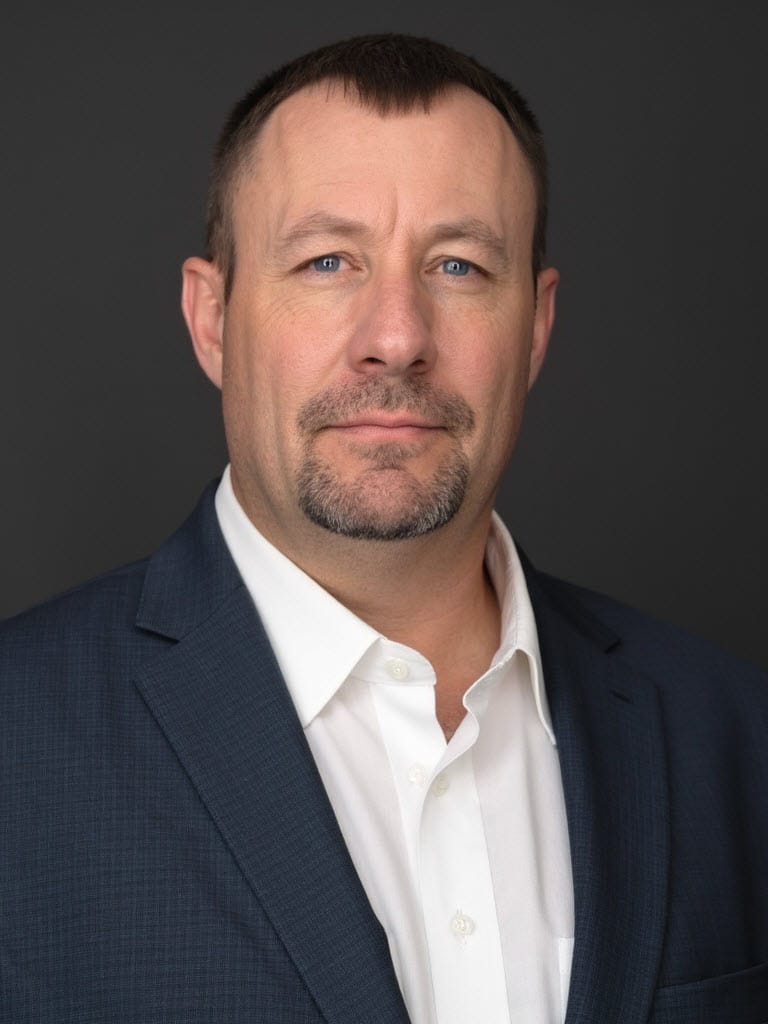 Mike-Belderrain 768 px x 1024 px